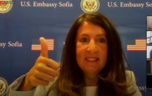 През изминалите 30 години стана ясно че заедно сме по